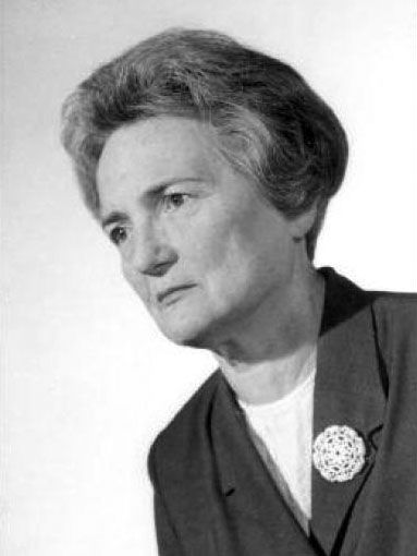 Szemző Magda portréja az 1950-es években.